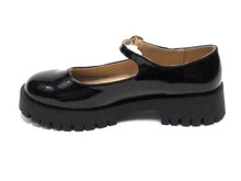 Journee Kamie Mary Jane Platform Flat Shoe (Women's) - Black - Sz 8 W