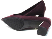 Jones New York Canal Faux Suede Pump (Women's) - Burgundy - Sz 6 M