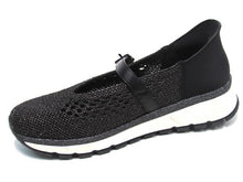 Kenneth Cole Kuerq EZ On Mary Jane Flat Shoe (Women's) - Black - Sz 8 M