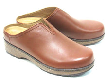 Earth Kolia Leather Clog (Women's) - Medium Brown - Sz 8 M