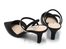 Nina Billie Pump (Women's) - Black - Sz 6 M