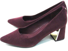 Jones New York Canal Faux Suede Pump (Women's) - Burgundy - Sz 6 M