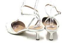 Badgley Mischka Favor Evening Pump (Women's) - Ivory - Sz 9.5 M