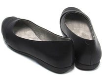 Cliffs Clara Slip-On Ballet Flat (Women's) - Black - Sz 9 M