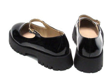 Journee Kamie Mary Jane Platform Flat Shoe (Women's) - Black - Sz 8 W
