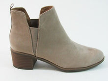 Dr. Scholl's Teammate Chelsea Ankle Boot - Putty - Sz 6.5 M