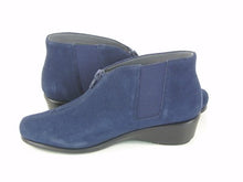 Aerosoles Allowance Bootie - Dark Blue - Sz 5.5 M