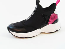 Michael Kors Willow Slip On Sneaker (Women's) - Black/Wht/Pk - Left.8; Right.8.5