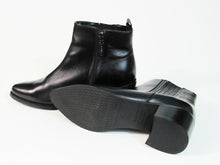 Blondo Elvina Waterproof Ankle Boot (Women's) - Black - Sz 7.5 M; 38 EU