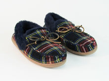 1901 Poppy Faux Fur Lined Moc Slipper - Navy/Red - 6 M