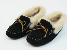 Fleece Lined Moccasin Slipper (Women's) - Black - Sz 40 EU