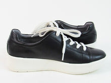 SoftWalk Athens Lace-up Sneaker (Women's) - Black - Sz 9 W