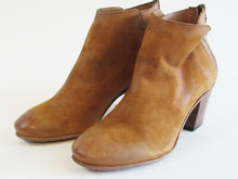 Ron White Gianna Women's Ankle Boot - Suede Cognac - Sz 6 US; 36 EU