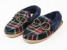 1901 Poppy Faux Fur Lined Moc Slipper - Navy/Red - 7 M