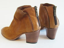 Ron White Gianna Women's Ankle Boot - Suede Cognac - Sz 6 US; 36 EU