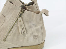 Tamaris Cigarra Perforated Ankle Bootie - Biege - Sz 41 EU; 9.5 M