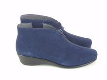 Aerosoles Allowance Bootie - Dark Blue - Sz 5.5 M