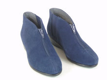 Aerosoles Allowance Bootie - Dark Blue - Sz 5.5 M
