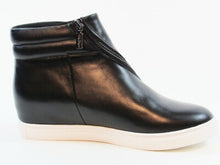 Aqua College Greta Waterproof Boot (Women's) - Black - Sz 9.5 M