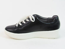 SoftWalk Athens Lace-up Sneaker (Women's) - Black - Sz 9 W