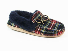 1901 Poppy Faux Fur Lined Moc Slipper - Navy/Red - 7 M