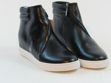 Aqua College Greta Waterproof Boot (Women's) - Black - Sz 9.5 M