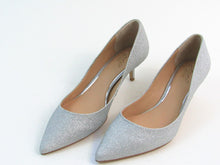 Jewel Badgley Mischka Royalty Pointed Toe Pump (Womens) - Silver - Sz 10 M