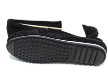 Minnetonka Kilty Plus Moccasin Flats (Women's) - Black - Sz 8.5 M