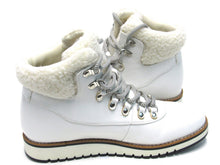 White Mountain Cozy Shearling Style Ankle Boot (Women's) - White - Sz 8 M