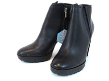 Kenneth Cole Justin Lug Sole Chelsea Ankle Boot (Women's) - Black - Sz 11 M