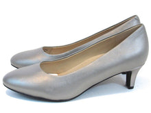 Trotters Fab Dress Pump (Women's) - Pewter - Sz 7 M