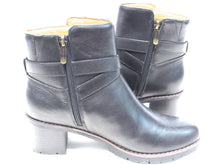 Easy Spirit Cantrell Dress Ankle Boot (Women's) - Black - Sz 8.5 M