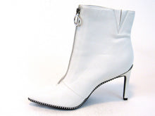 Bar III Briget Front Zip Bootie (Women's) - White - Sz 8 M