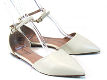 Journee Collection Reba Pointed Toe Flat Sandal (Women's) - Cream - Sz 8.5 W