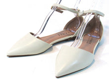 Journee Collection Reba Pointed Toe Flat Sandal (Women's) - Cream - Sz 8.5 W