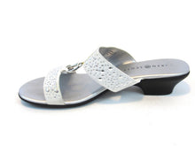 Karen Scott Eanna Slip-On Sandal (Women's) - White - Sz 9.5 M