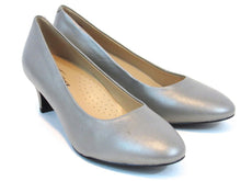 Trotters Fab Dress Pump (Women's) - Pewter - Sz 7 M