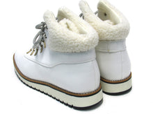 White Mountain Cozy Ankle Hiking Boot (Women's) - White - Sz 8.5 M