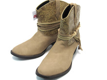 Dingo Valerie Cowboy Bootie (Women's) - Tan - Sz 9 M