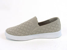 White Mountain Utopia Slip-On Sneaker (Women's) - Taupe - Sz 6.5 M
