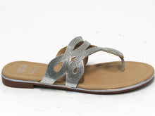 GC Shoes Amelia Flat Sandal (Women's) - Silver - Sz 9 M
