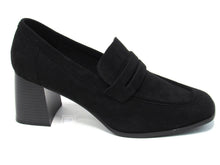 Journee Collection Malleah Block Heel Loafer (Women's) - Black - Sz 10 M