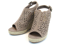 Madeline Girl Verve Platform Wedge Sandal (Women's) - Woodsmoke - Sz 6 M