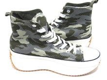 Madden Girl Winnona Flatform Sneaker (Women's) - Green Camo - Sz 7.5 M