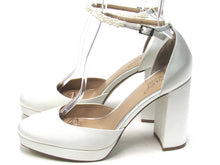 Badgley Mischka Noble Platform Pump (Women's) - Ivory - Sz 8.5 M