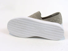 White Mountain Utopia Slip-On Sneaker (Women's) - Taupe - Sz 6.5 M