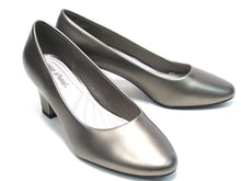 Easy Street Ballari Pump (Women's) - Pewter - Sz 9 W