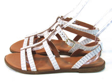 Bella Vita Ira-Italy Flat Sandal (Women's) - White - Sz 8 M