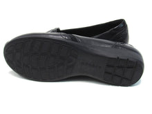 Aravon Adalyn Slip-On Loafer (Women's) - Black - Sz 9 M