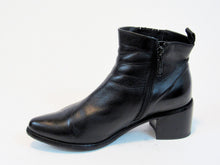 Blondo Elvina Waterproof Ankle Boot (Women's) - Black - Sz 9.5 M; 41 EU